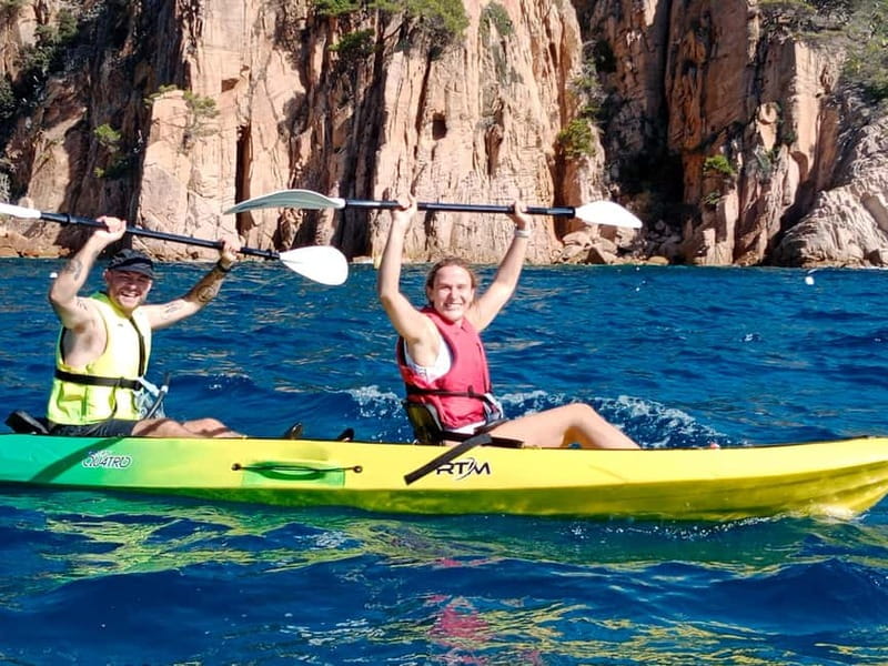 From Sant Feliu de Guíxols: Kayak and Snorkel in Costa Brava - A cove for swimming and snorkeling