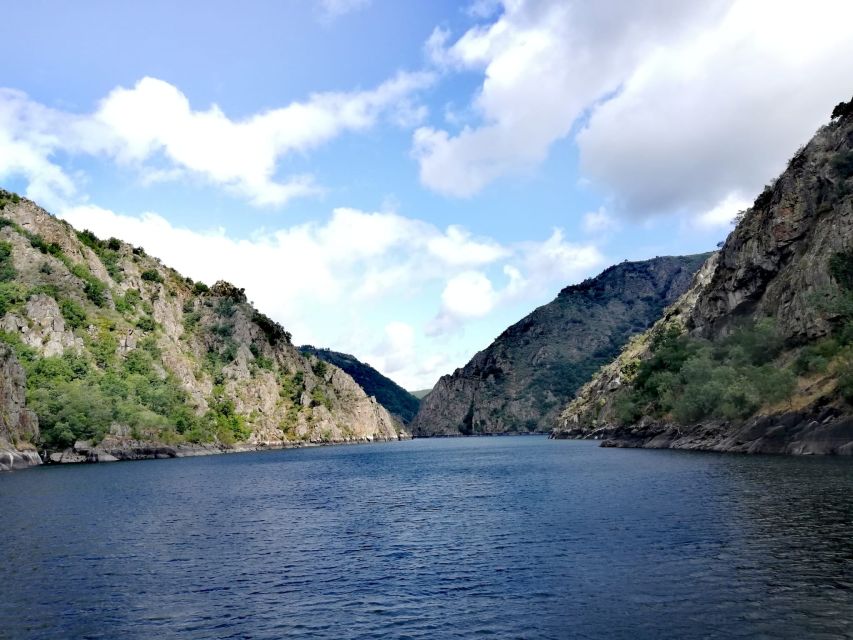 From Santiago: Excursion to Ribeira Sacra and Ourense - Cruising upstream through the Sil River Canyons