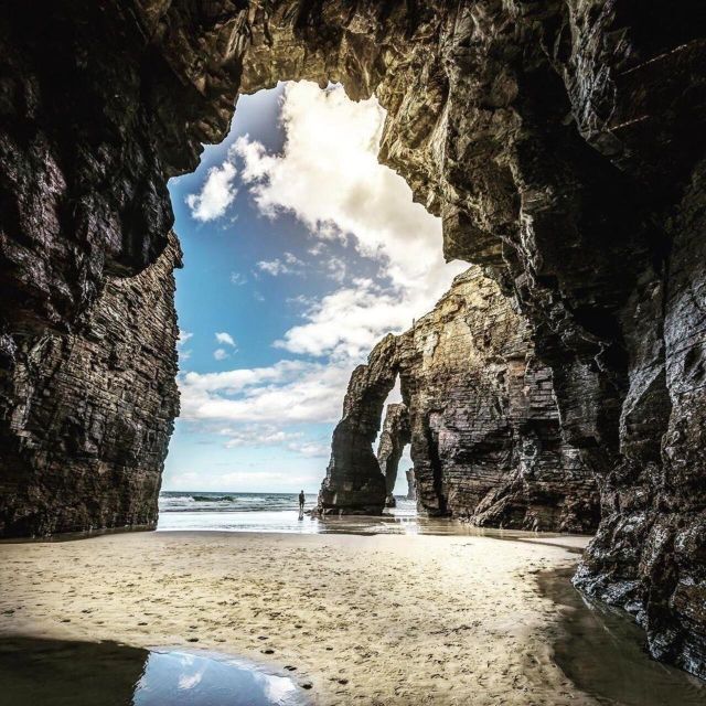 From Santiago: Lugo Ribadeo & Cathedral Beach Full-Day Tour - Should you book the Lugo and Cathedrals Beach tour?