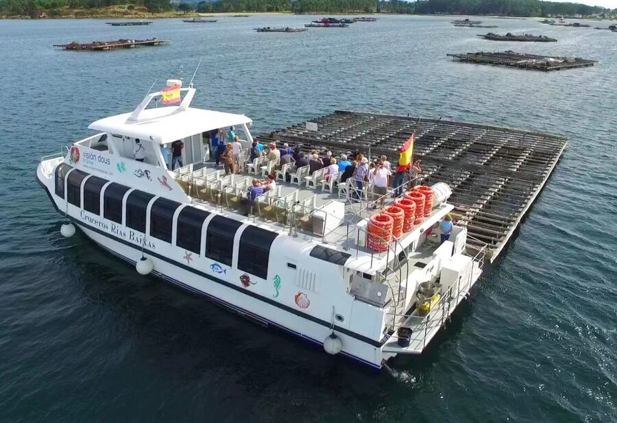 From Santiago: Tour to Rias Baixas with Boat Trip and Winery - La Lanzada and a short look at Galicia’s sacred coast