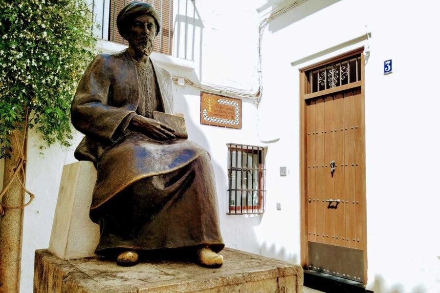 From Seville: Córdoba and Mosque Cathedral Full-Day Tour - Free time for lunch, shopping, and your own route