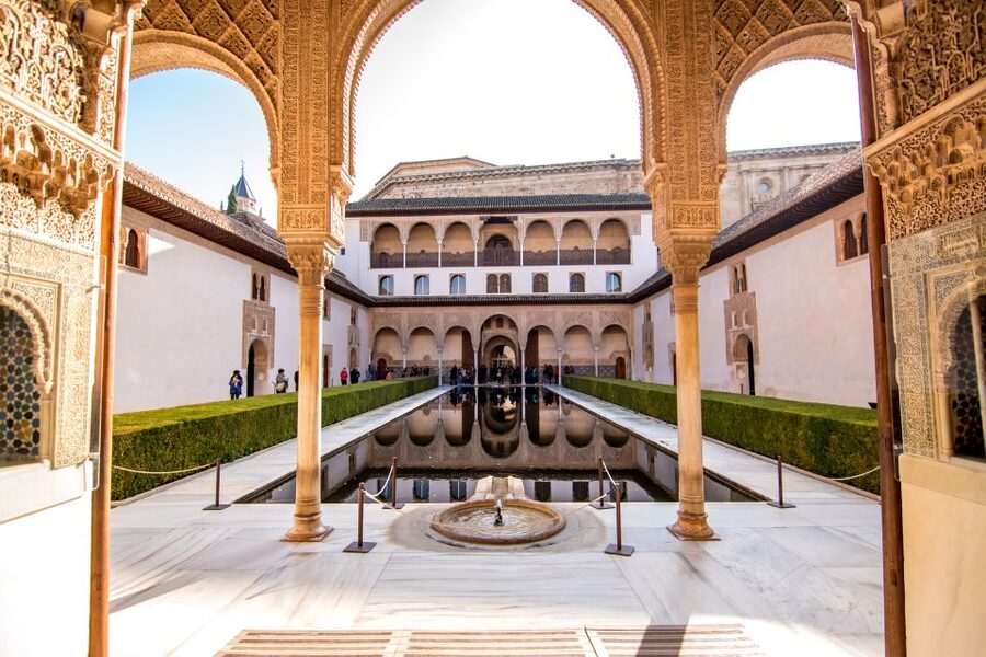 From Seville: Granada Day Trip with Alhambra and Albaicín - Why the Alhambra makes the long trip worthwhile