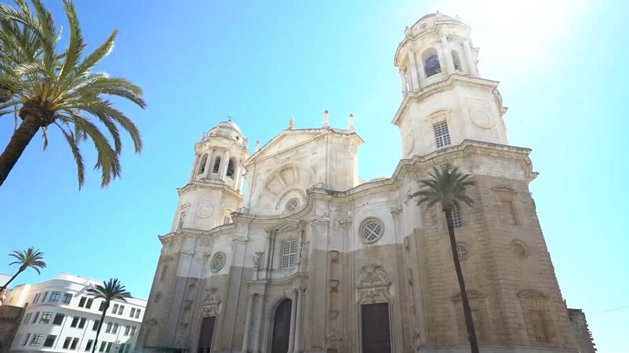 From Seville: Jerez, Cádiz and Andalusian Horses - Who will enjoy this tour most