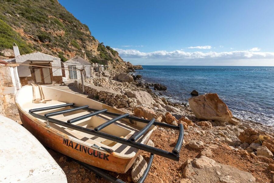 From Valencia: Cala del Moraig Hiking & Beach Trip - The 3 km trail to Cala Llebeig