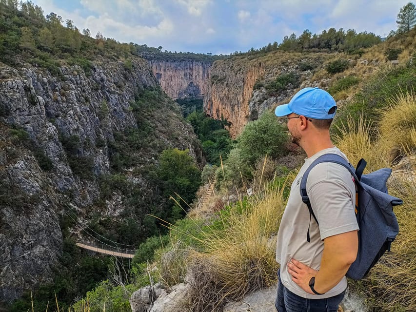 From Valencia: Chulilla, Turia Canyon, Hanging bridges... - Summer swimming and cooler-season differences