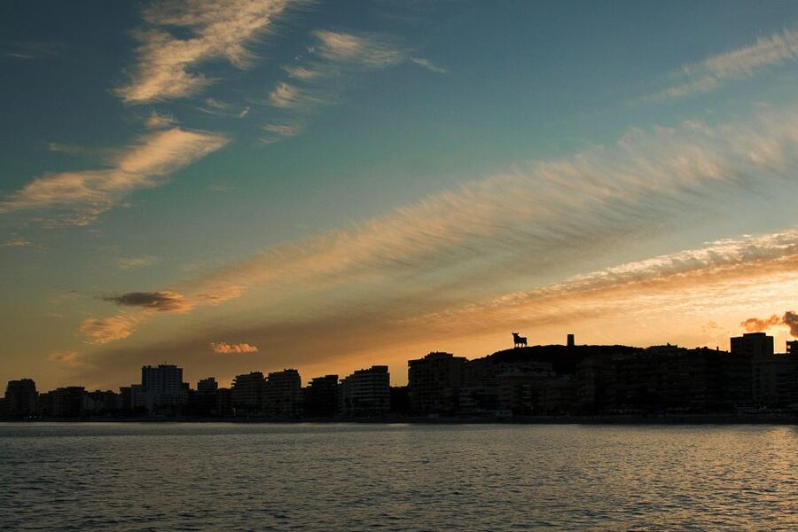 Fuengirola: Sunset Boat Tour with a Drink - Key points to know before you book