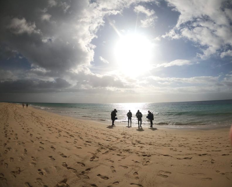 Fuerteventura: Introduction to Scuba Diving - From your hotel to the beach near La Lajita