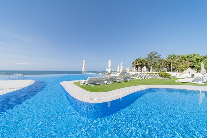 Full Day Ticket at Perchel Beach Club with Lunch - Timing your visit for the best day