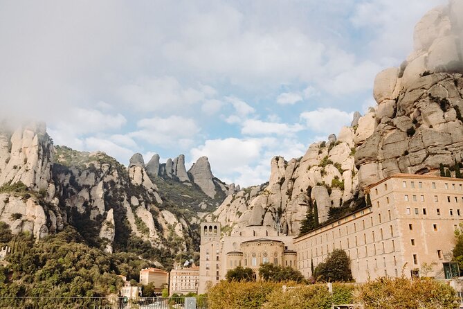 Full-Day Trip Barcelona to Montserrat Monastery & Cava Winery - Leaving the Gothic Quarter before the city wakes