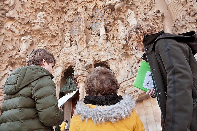 Gaudi & Sagrada Familia Donation-Based Tour in English - Price, tipping, and the real value