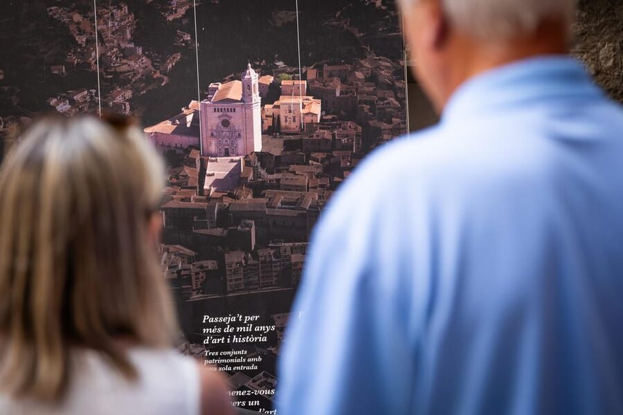 Girona: Cathedral of Girona + Art Museum + St. Felix Church - Who will appreciate this pass most