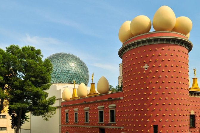 Girona & Dali Museum Small Group Tour with Pick-up from Barcelona - Leaving Barcelona with Gaudí in view
