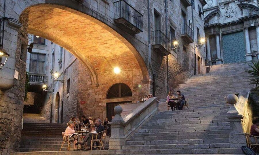 Girona: Game of Thrones Small Group Tour - Sant Feliu and the final staircase