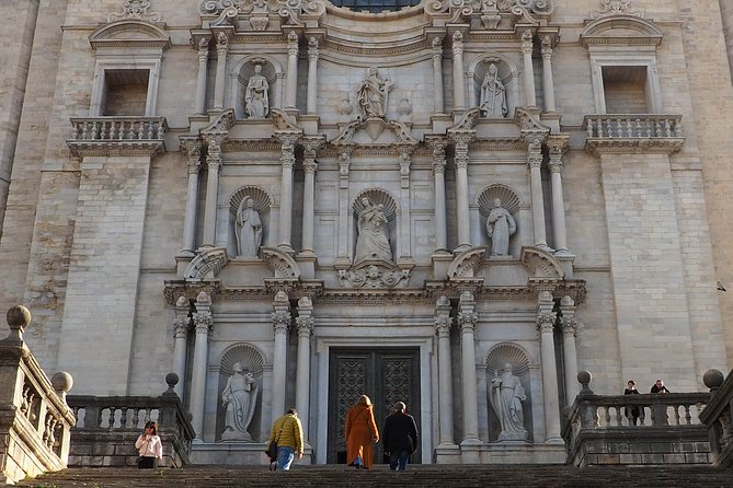 Girona History, Legends, and Food Walking Tour with food tasting - Pont de Pedra and the Onyar river view