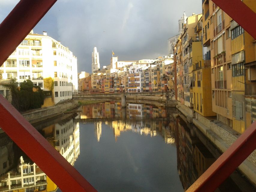 Girona: Jewish Heritage Guided City Tour and Museum Visit - The Barri Vell sets the scene