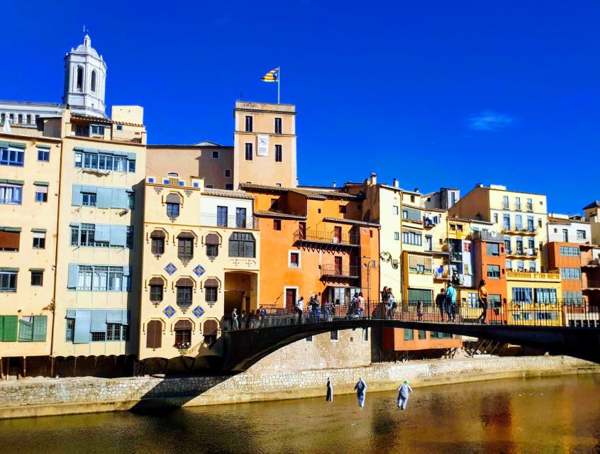 Girona: Small Group Walking Tour - The Onyar River and Eiffel’s 1877 bridge