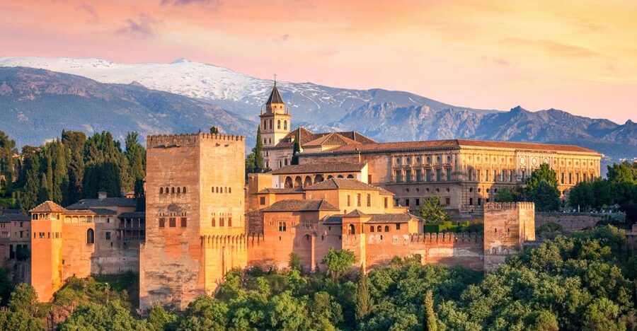 Granada: 3-Hour Alhambra and Generalife Gardens Guided Tour - Key points to know before booking