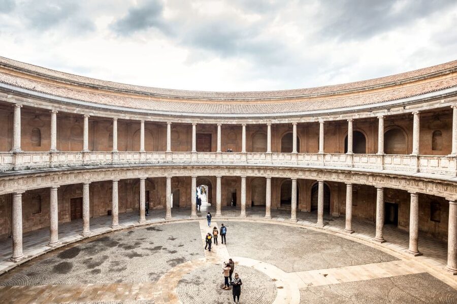 Granada: 3-Hour Alhambra and Generalife Gardens Guided Tour - Who will get the most from this tour?