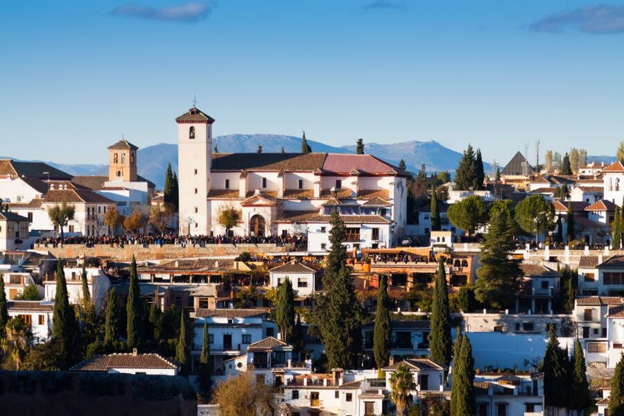 Granada: Albaicín and Sacromonte Walking Tour - Plaza Nueva and the first rise into Albaicín