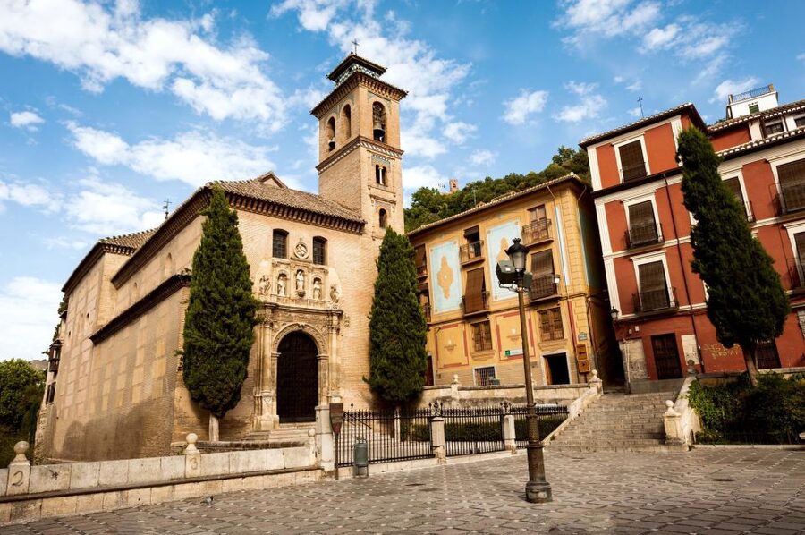 Granada: Albayzin and Sacromonte Walking Tour - Viewpoints across the Alhambra and Granada