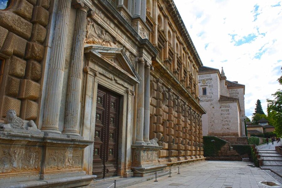 Granada: Alhambra and Charles V Palace Tour - Key points to know before booking