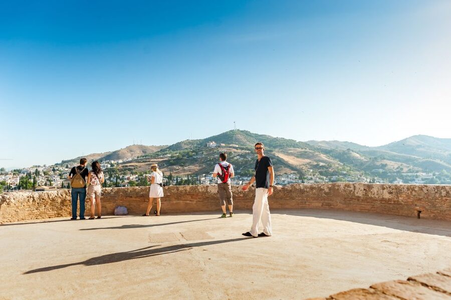 Granada: Alhambra and Generalife Garden Ticket & Guided Tour - Key points to know before booking