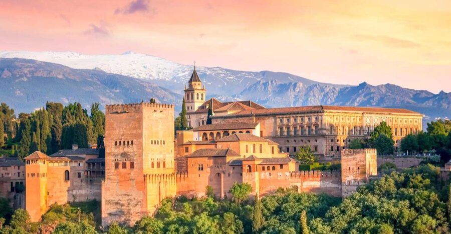 Granada: Alhambra Entry Ticket with Audio Guide - Collecting your ticket at Paseo de la Sabika 28