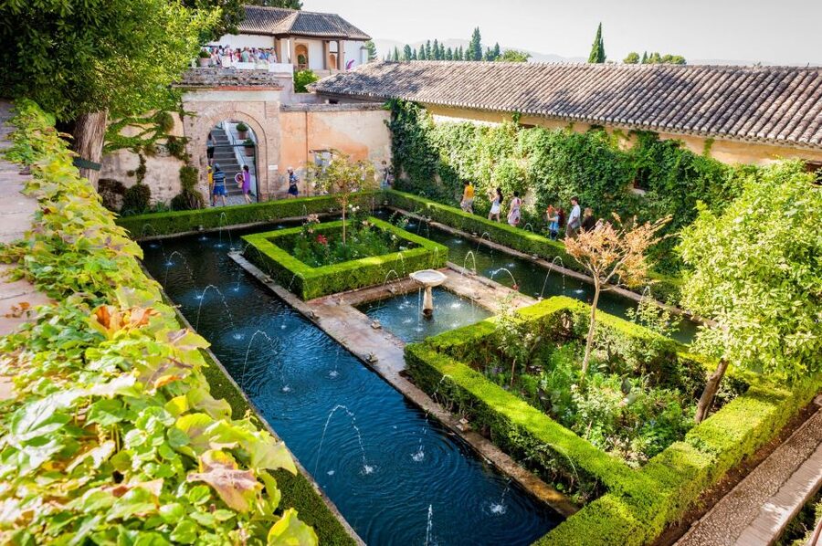 Granada: Alhambra Entry Ticket with Audio Guide - Can the experience really fit into 3.5 hours?