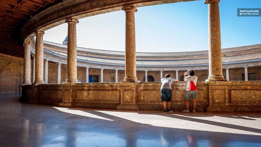 Granada: Alhambra Gardens and Generalife Ticket - The gardens: fountains, shade, and open views