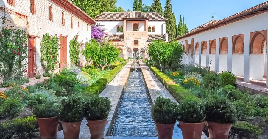 Granada: Alhambra Gardens and Generalife Ticket - Timing, crowds, and the best pace