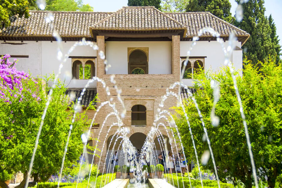 Granada: Alhambra Gardens and Generalife Ticket - Who will get the most from this entry