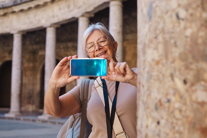 Granada: Alhambra Guided Tour including Nasrid Palaces - Why a guided Alhambra visit earns its place