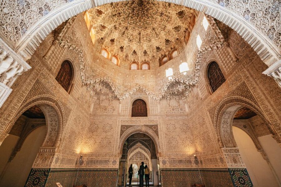 Granada: Alhambra Guided Tour with Nasrid Palaces & Gardens - Is $82 a fair price?