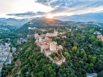 Alhambra & Nasrid Palaces Tour with Tickets
