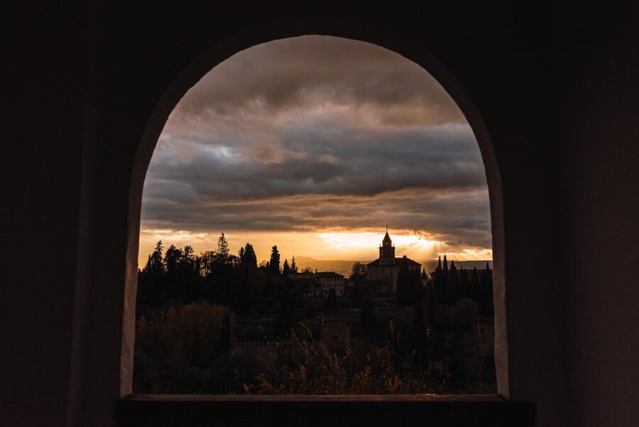 Granada: Alhambra Night Visit Entry Ticket - Crowds, group size, and the value of a quiet visit