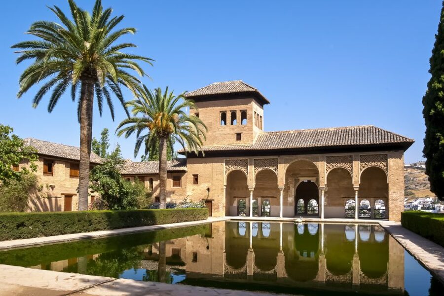 Granada: Alhambra Small Group Tour with Nasrid Palaces - Should you book this Alhambra tour?