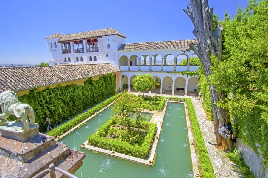Granada: Alhambra Small Group Tour with Nasrid Palaces - What $69 gets you