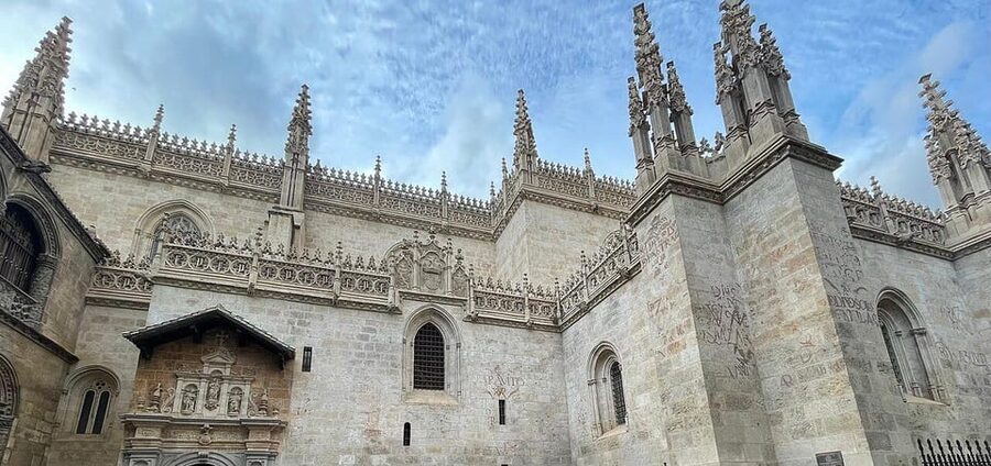 Granada: Cathedral and Royal Chapel Private tour with ticket - The Royal Chapel and the tombs of Ferdinand and Isabella