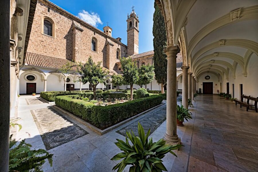Granada: Cathedral, Royal Chapel & 5 Monuments Combo Ticket - The Royal Chapel and the Catholic Monarchs