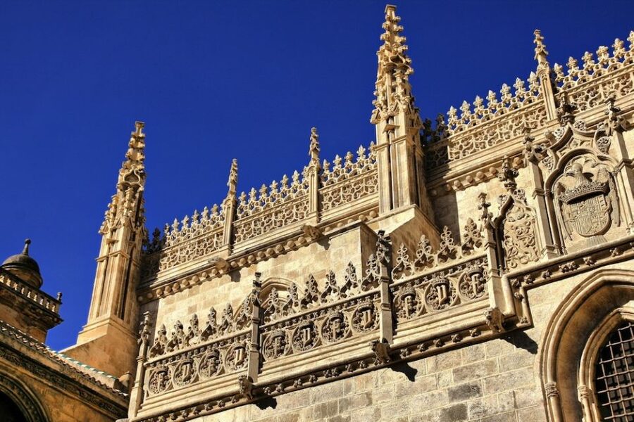 Granada: Cathedral & Royal Chapel Skip the Line Tour - Calle Oficios and the Alcaiceria