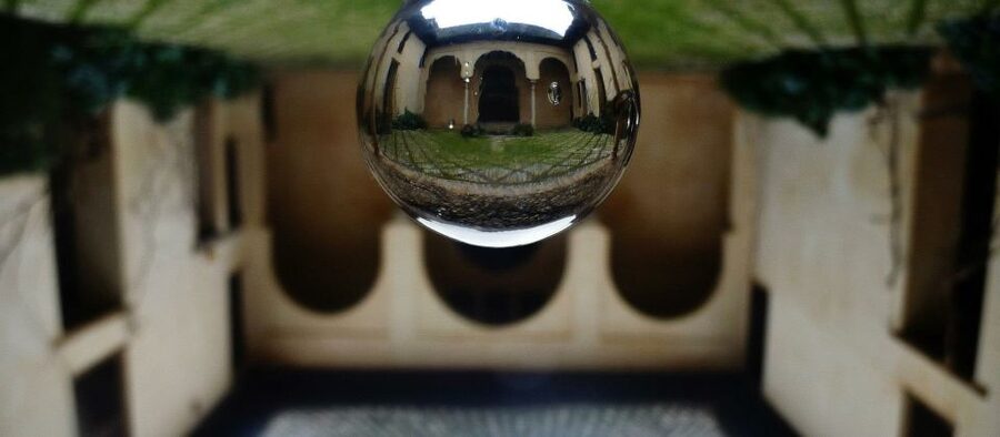 Granada: Fast-Track Alhambra & Nasrid Palaces Guided Tour - Practical details that can make or break the day