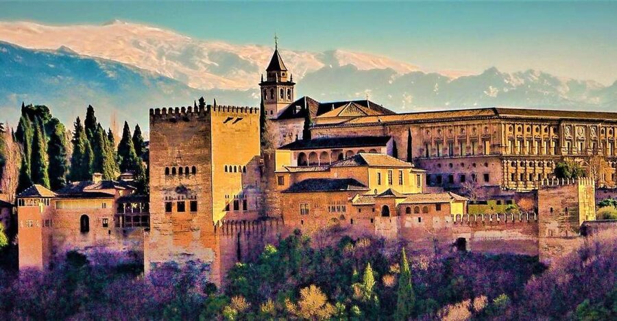 Granada: Full Alhambra Premium Guided Tour with Tickets - Key points at a glance