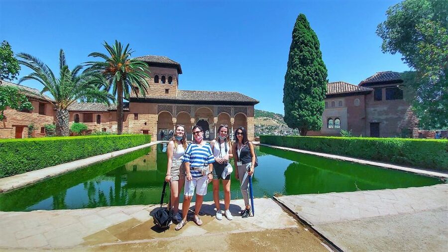 Granada: Full Alhambra Premium Guided Tour with Tickets - Palace of Charles V and the return