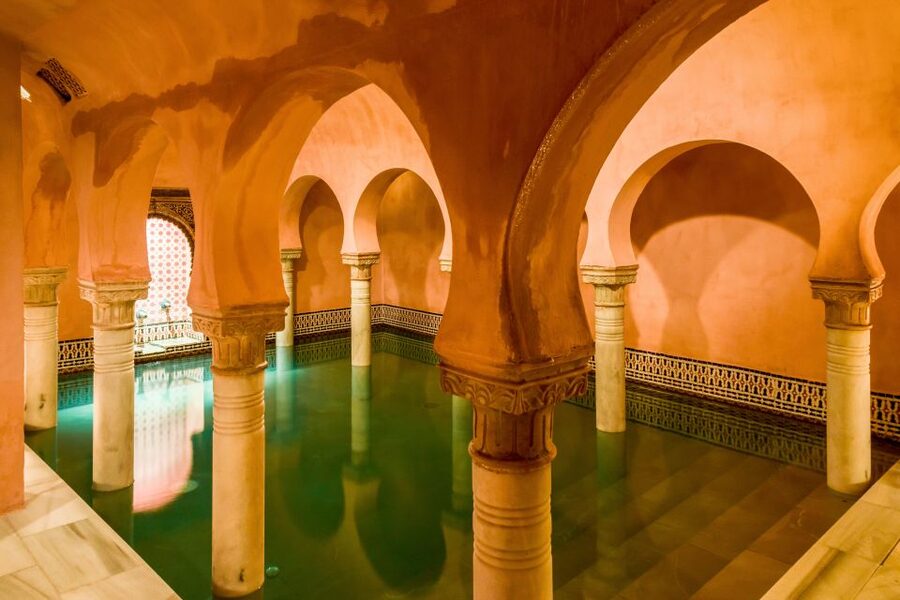 Granada: Hammam Al Ándalus with Massage - The steam room and relaxation area