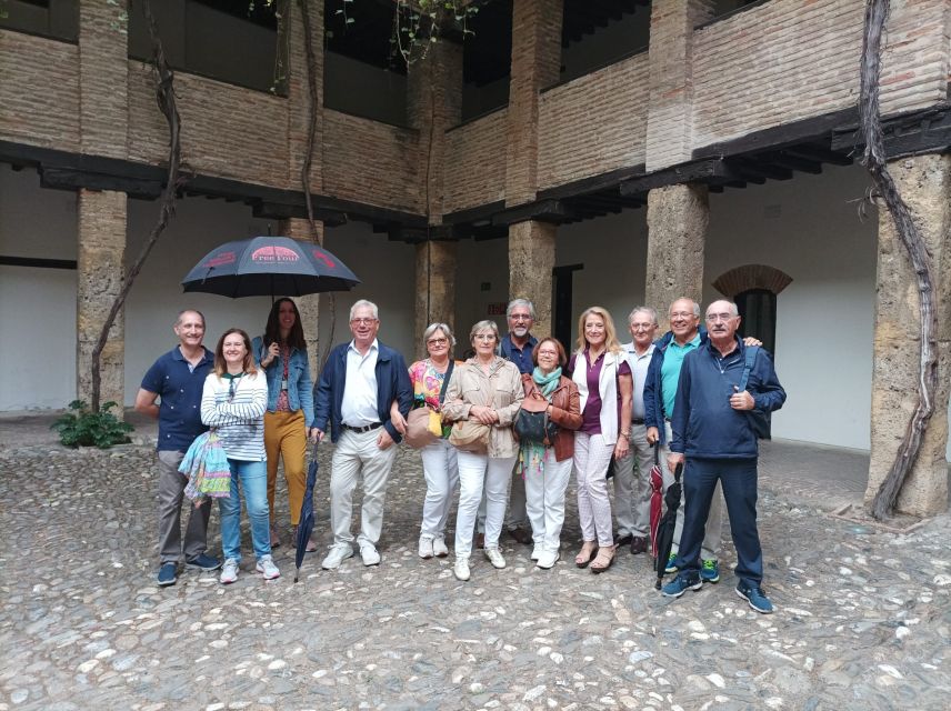 Granada: Historic Center and Lower Albaicin Walking Tour - A smart first look at Granada’s old city