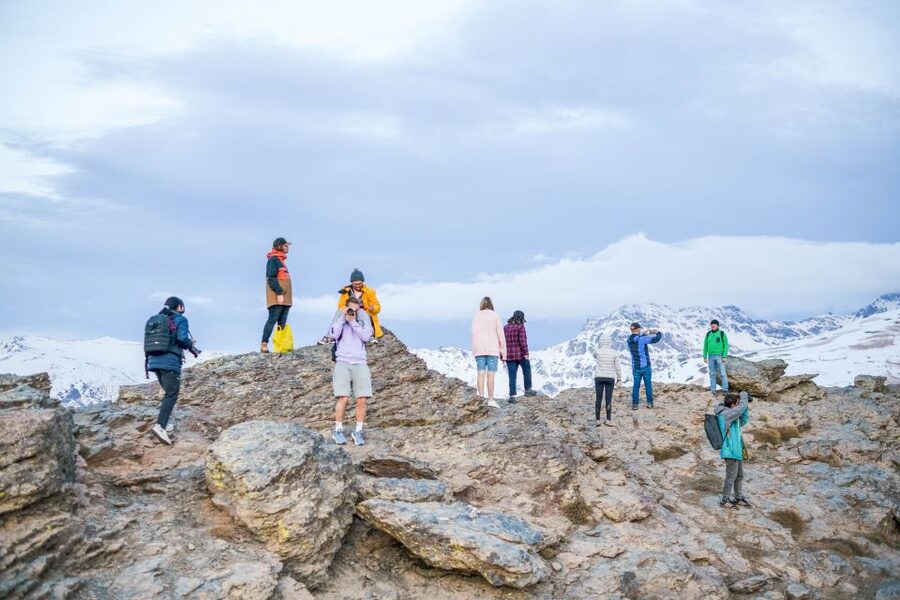 Granada: Sierra Nevada Safari Tour to 2500 m with a Drink - The Genil River and the high-country views