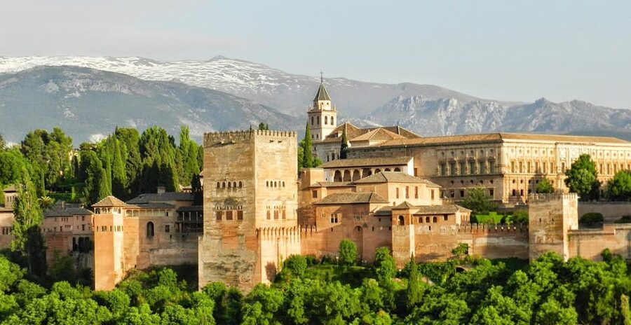 Granada: Tour of Alhambra, Generalife, and Nasrid Palaces - The Alcazaba and Torre de la Vela