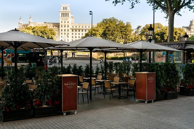 Hard Rock Cafe Barcelona with Set Lunch or Dinner - The music displays are worth building into your visit