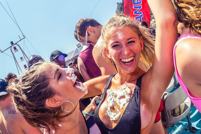 Ibiza Ocean Club Boat Party with 3 Hours Premium Drinks and DJ - Bora Bora and the promised club access