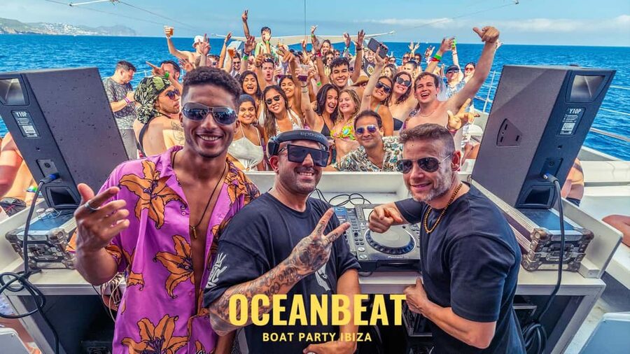 Ibiza: Ocean Club Boat Party with Premium Drinks, Food, & DJ - Photos and the party atmosphere